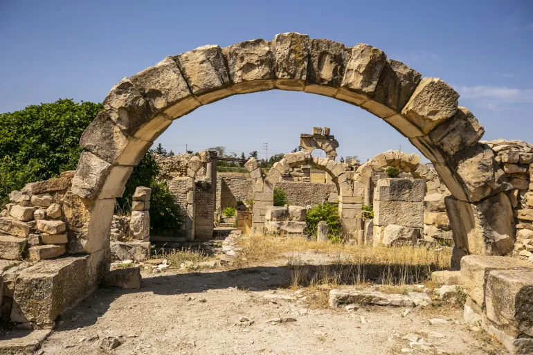تونس خرابه های رومی «مکتاریس» حکایت از رونق یک شهر تاریخی دارد.