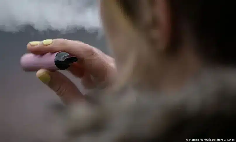 درخواست پزشکان آلمانی برای ممنوعیت سیگارهای برقی یک‌بار مصرف