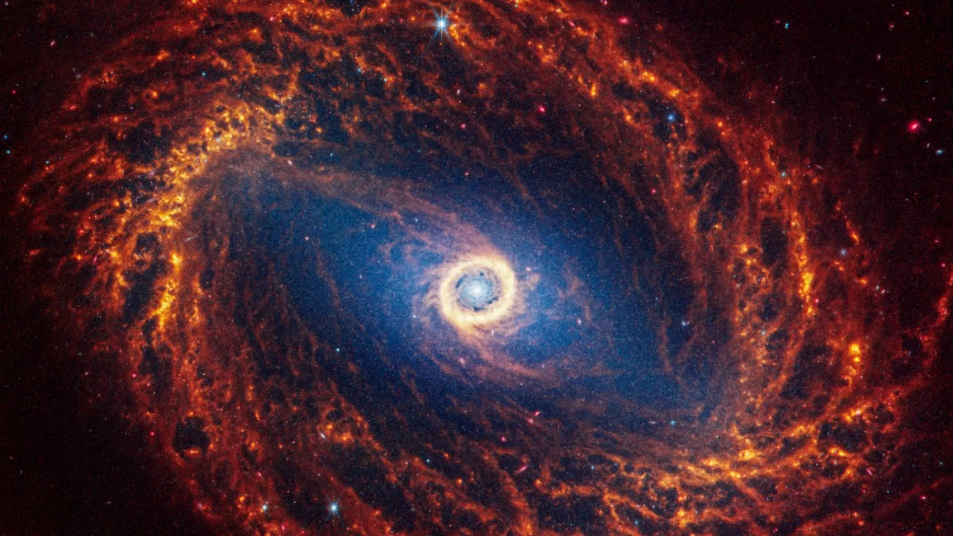 انتشار تصاویر خیره‌کننده‌ از ۱۹ کهکشان مارپیچی توسط تلسکوپ فضایی جیمز وب
