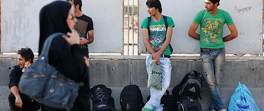 علت افت نرخ بیکاری در ایران، غیرفعال شدن میلیون‌ها جوان