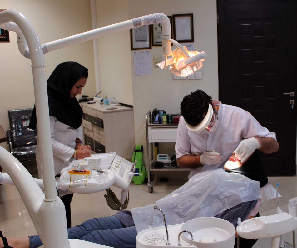 بحران هزینه‌های دندانپزشکی در ایران؛ گسترش استفاده از مواد تقلبی و خطرناک