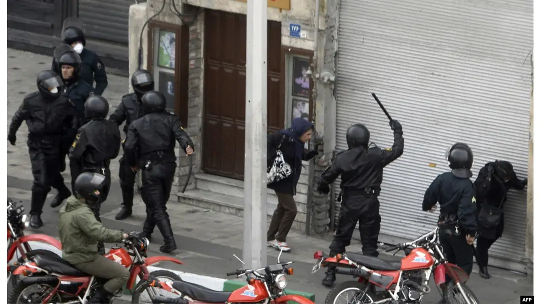 استفاده از قوه قهریه در جمهوری اسلامی؛ نشانه بحران عمیق مشروعیت