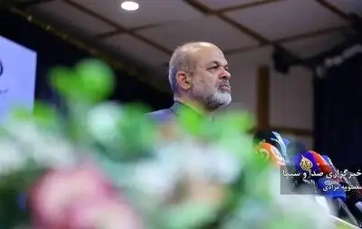 نقش سپاه پاسداران در فروپاشی ساختار اقتصادی ایران